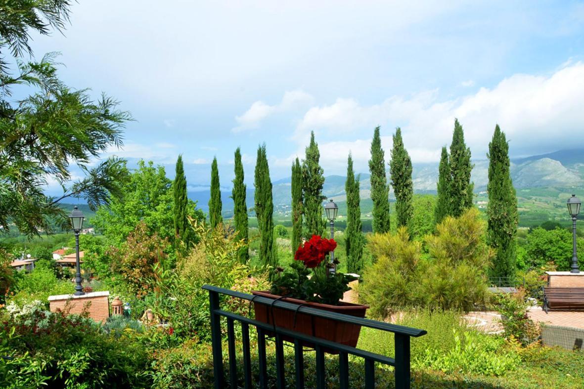 Bosco D'Olmi Country House Sant'Andrea del Garigliano Luaran gambar